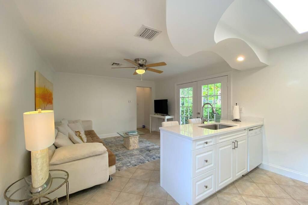 Cheerfull 4/Bed/ 3 Bath / Pool / Best Location Napoli Bagian luar foto