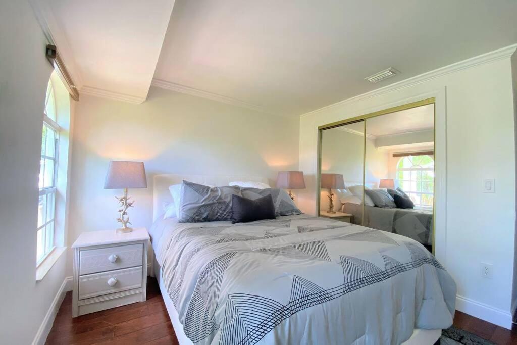Cheerfull 4/Bed/ 3 Bath / Pool / Best Location Napoli Bagian luar foto